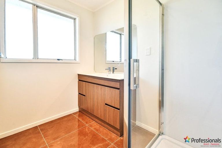 Photo of property in 84 Ferndown Avenue, Papatoetoe, Auckland, 2025