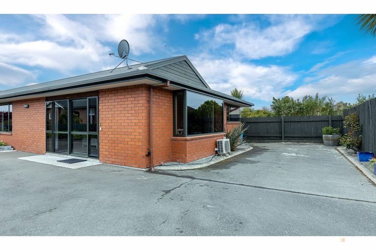 Photo of property in 2/150 North Street, West End, Timaru, 7910