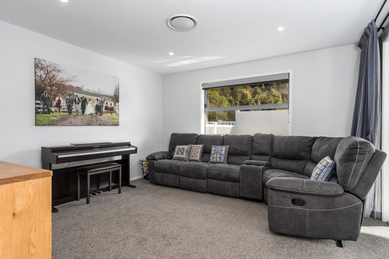 Photo of property in 86 Pakanga Grove, Pyes Pa, Tauranga, 3112