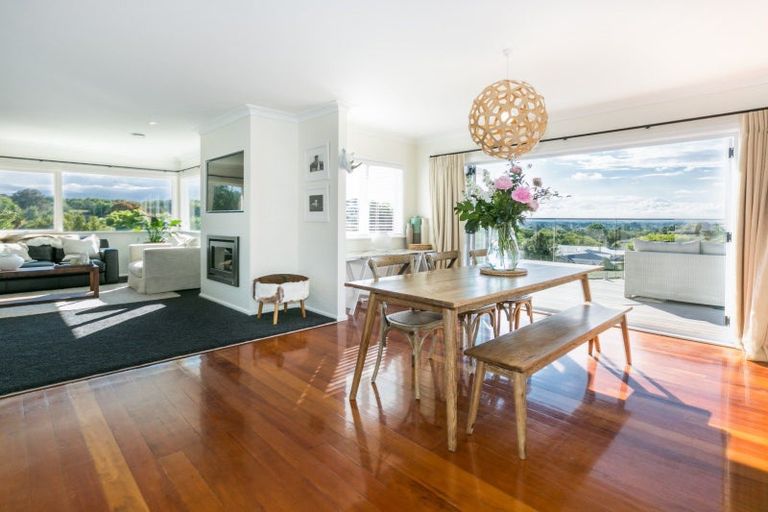 Photo of property in 11 Tainui Drive, Havelock North, 4130