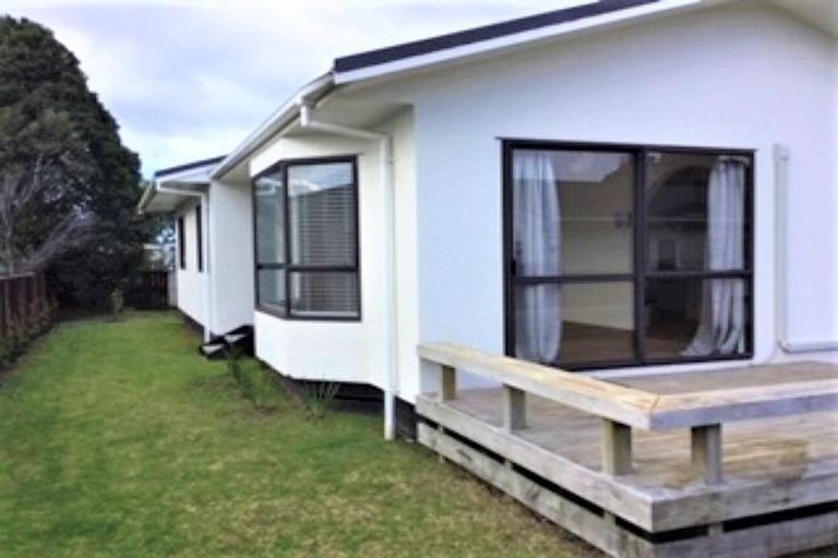 Photo of property in 18b Kane Road, Papamoa Beach, Papamoa, 3118