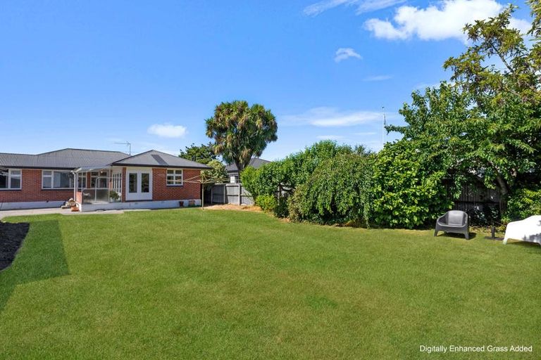 Photo of property in 94 Mcmurdo Street, Tinwald, Ashburton, 7700