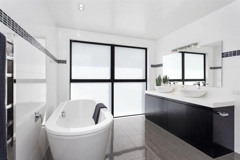 Photo of property in 28 Webb Street, Huntly, 3700