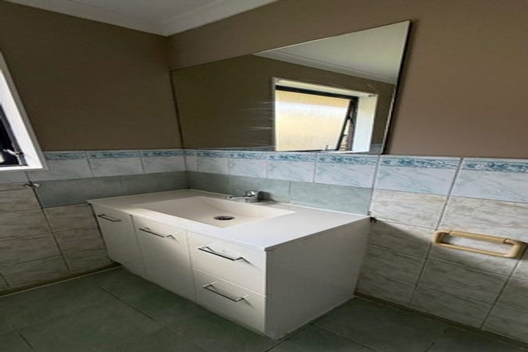 Photo of property in 2/3 Trimmer Terrace, Papatoetoe, Auckland, 2025