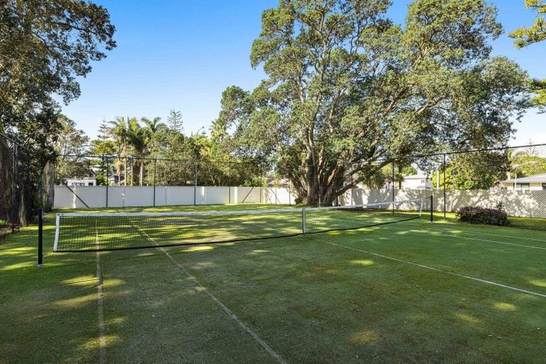 Photo of property in 15b Puriri Avenue, Orewa, 0931