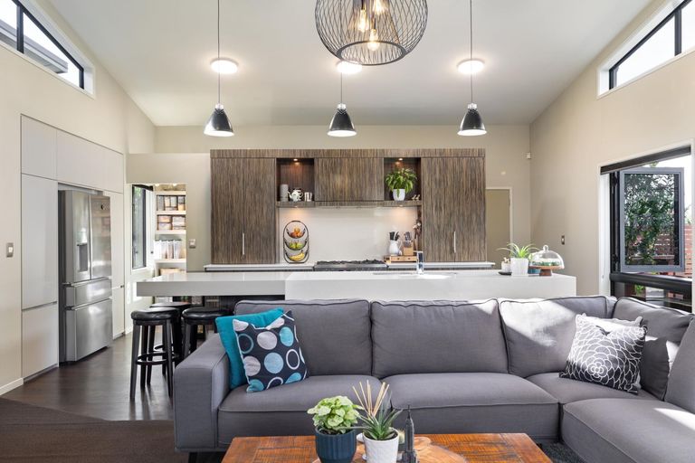Photo of property in 5/454 Stoney Creek Road, Kelvin Grove, Palmerston North, 4470