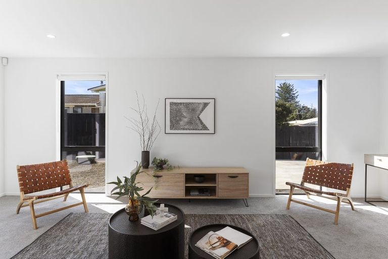 Photo of property in 38 Metoriti Crescent, Karaka, 2124