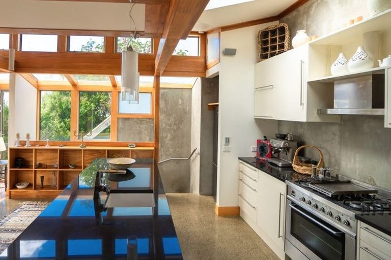 Photo of property in 300b Oriental Parade, Oriental Bay, Wellington, 6011