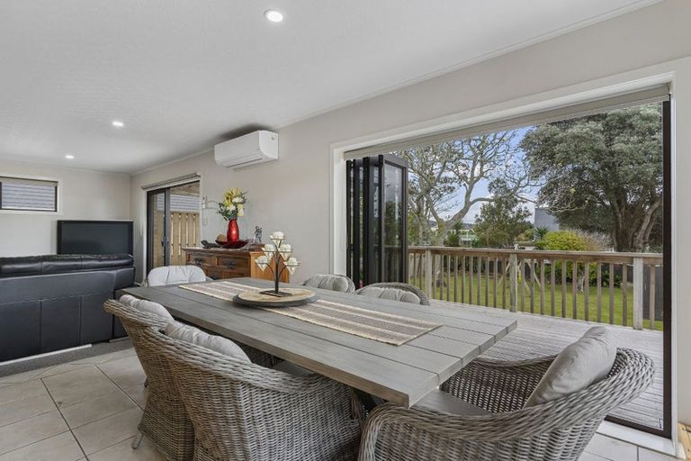 Photo of property in 207 Weka Street, Whangamata, 3620