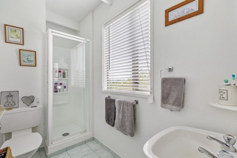 Photo of property in 6 Portland Street, Welcome Bay, Tauranga, 3112