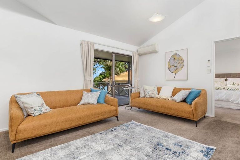 Photo of property in 29 St Annes Crescent, Wattle Downs, Auckland, 2103