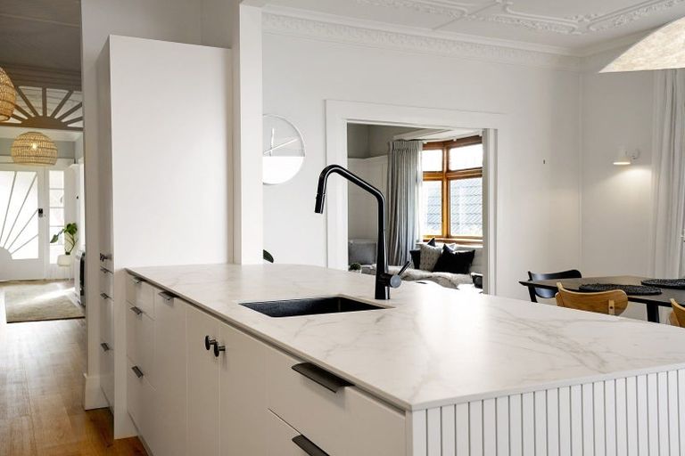 Photo of property in 59 Cliffs Road, Saint Clair, Dunedin, 9012