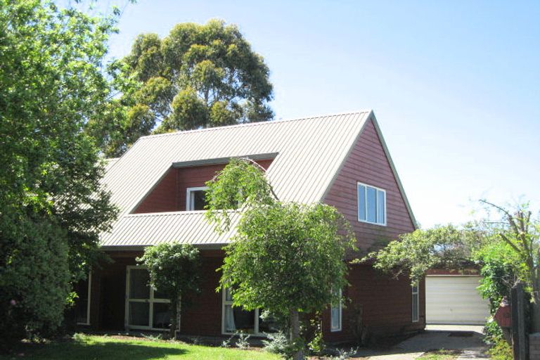 Photo of property in 12 Langham Place, Redwood, Christchurch, 8051