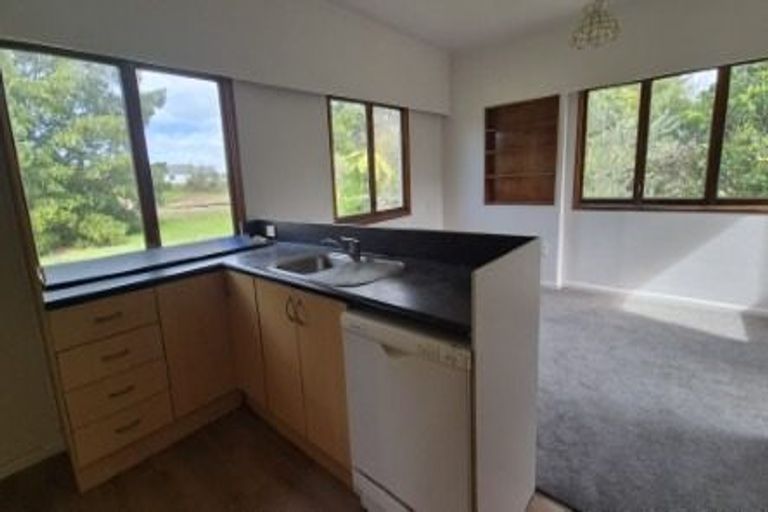 Photo of property in 66 Oak Street, Mangapapa, Gisborne, 4010