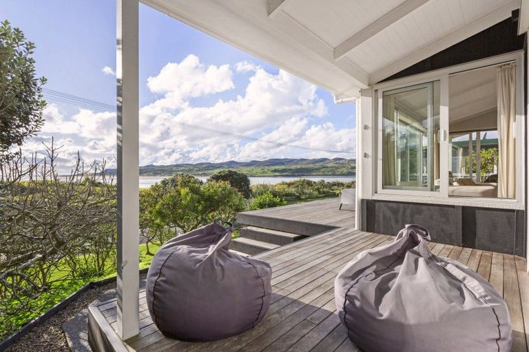 Photo of property in 131 Riria Kereopa Memorial Drive, Raglan, 3297