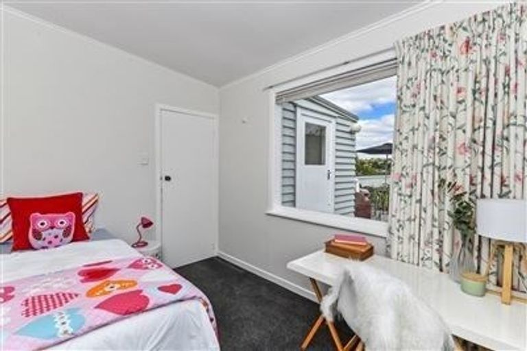 Photo of property in 26 Killarney Avenue, Torbay, Auckland, 0630