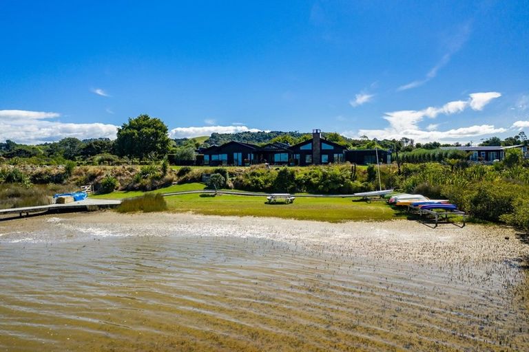 Photo of property in 86 Molesworth Drive, Mangawhai, 0505