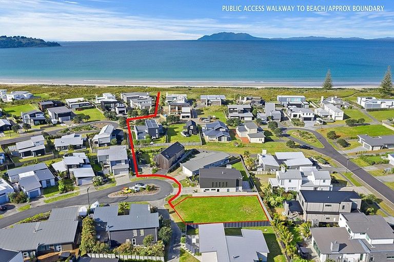 Photo of property in 14 Patiki Place, Omaha, 0986