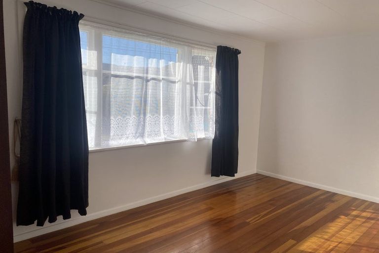 Photo of property in 10 Huia Grove, Elderslea, Upper Hutt, 5018