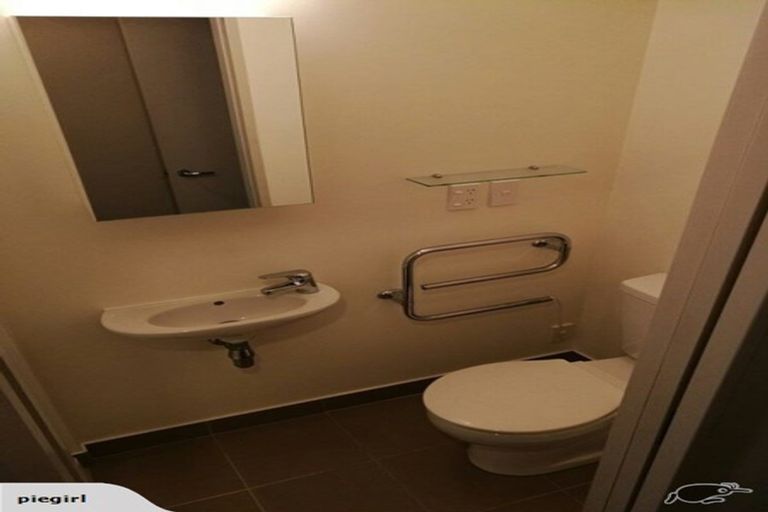 Photo of property in 100d Karepa Street, Brooklyn, Wellington, 6021