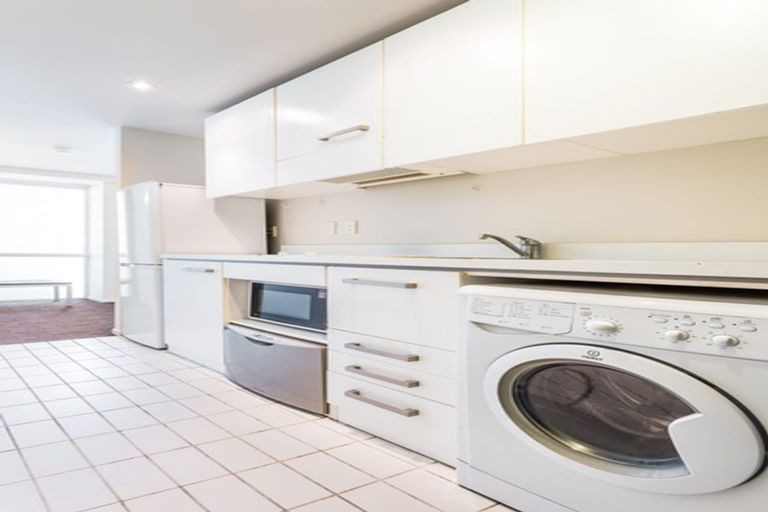 Photo of property in The Quadrant Apartments, 1922/10 Waterloo Quadrant, Auckland Central, Auckland, 1010