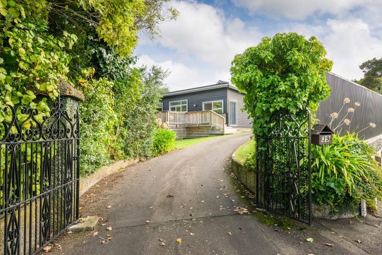 Photo of property in 39 Rainforth Street, Roslyn, Palmerston North, 4414