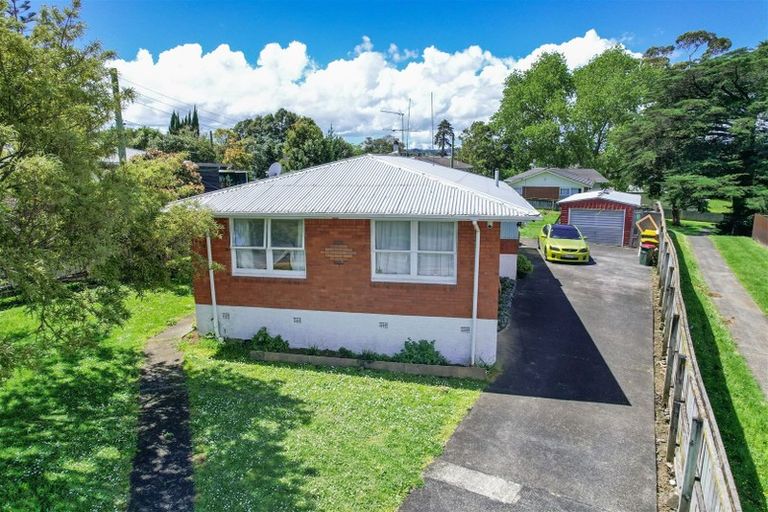 Photo of property in 39 Christmas Road, Manurewa, Auckland, 2102