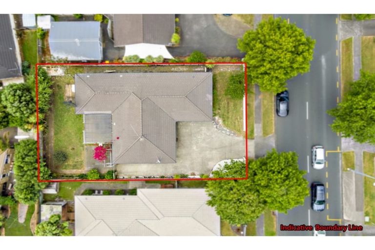 Photo of property in 147 Millhouse Drive, Golflands, Auckland, 2013