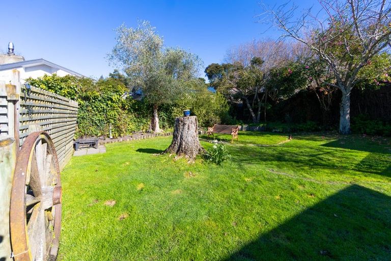 Photo of property in 10 Keirunga Road, Havelock North, 4130