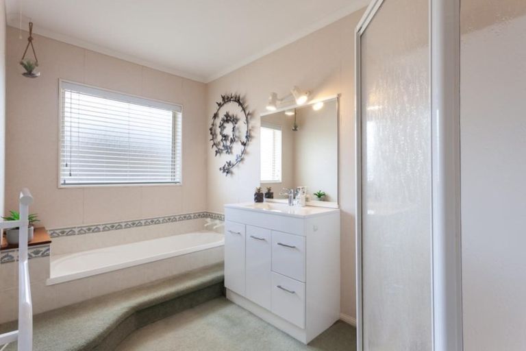 Photo of property in 52 Parewaitai Court, Papamoa Beach, Papamoa, 3118