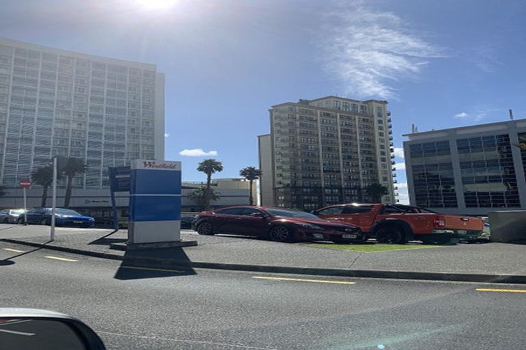 Photo of property in The Rennaissance, 2k/18 Ronwood Avenue, Manukau, Auckland, 2104