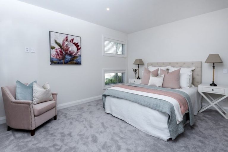 Photo of property in 3/89 Fisher Parade, Sunnyhills, Auckland, 2010