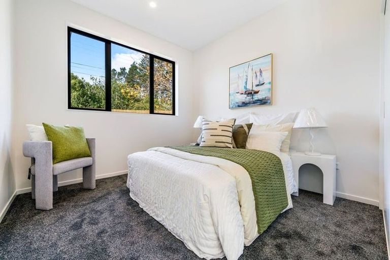 Photo of property in 32 Josh Road, Huapai, Kumeu, 0810