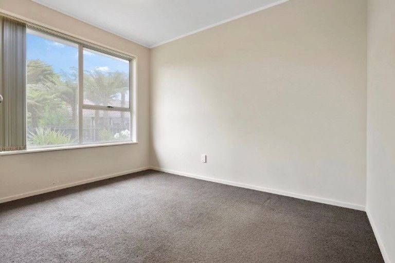 Photo of property in 65 Wordsworth Road, Manurewa, Auckland, 2102