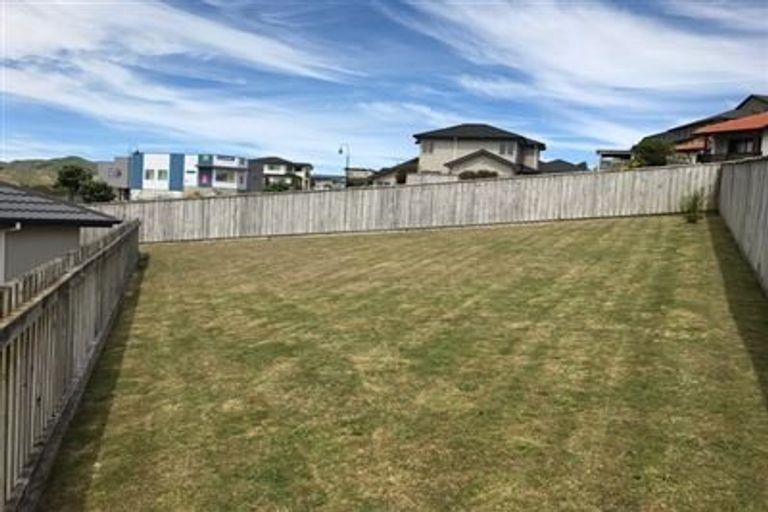 Photo of property in 20 Aotea Drive, Aotea, Porirua, 5024