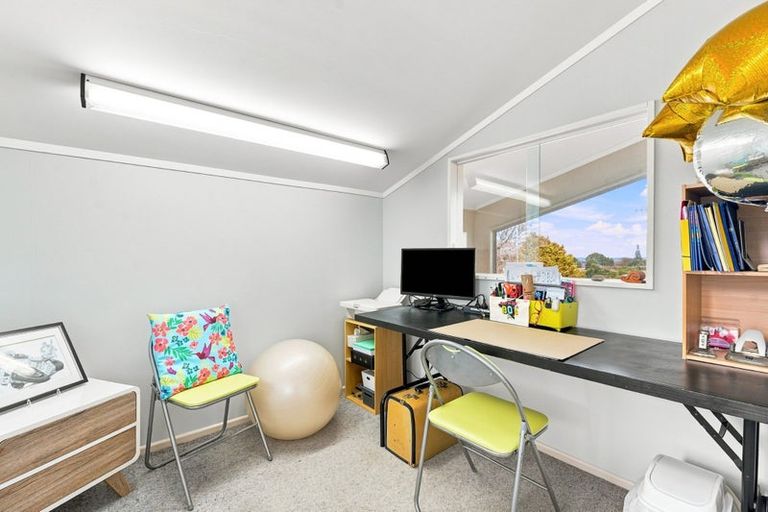 Photo of property in 5 Eaton Crescent, Otamatea, Whanganui, 4500
