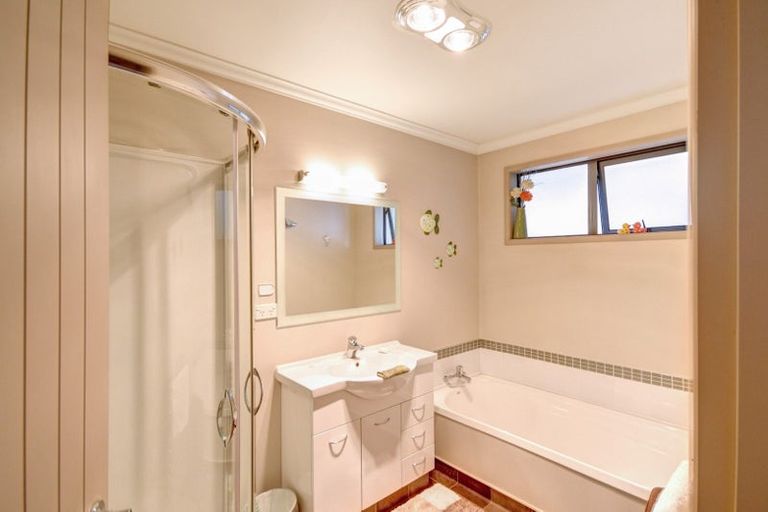 Photo of property in 13 Elderlee Street, Milton, 9220