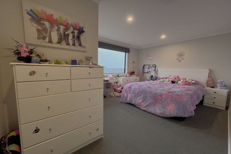 Photo of property in 8 Balmerino Lane, Wallaceville, Upper Hutt, 5018