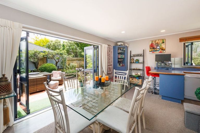 Photo of property in 21 Aspen Way, Kelvin Grove, Palmerston North, 4414