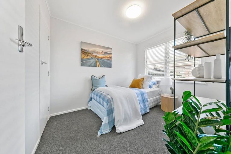 Photo of property in 2/17 Settlement Road, Papakura, 2110