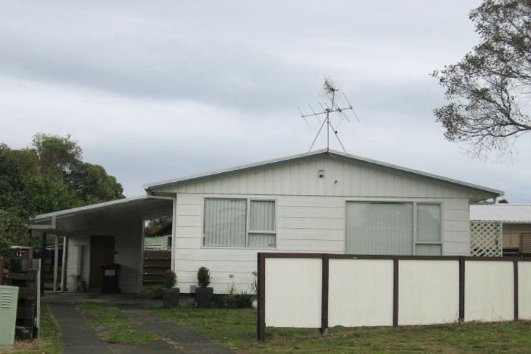 Photo of property in 11a Cypress Grove, Paraparaumu, 5032