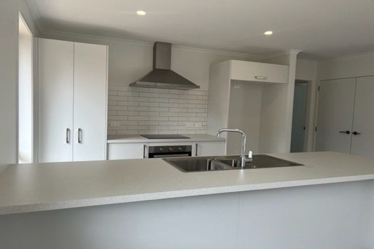 Photo of property in 122 Sentinel Avenue, Omokoroa, 3114