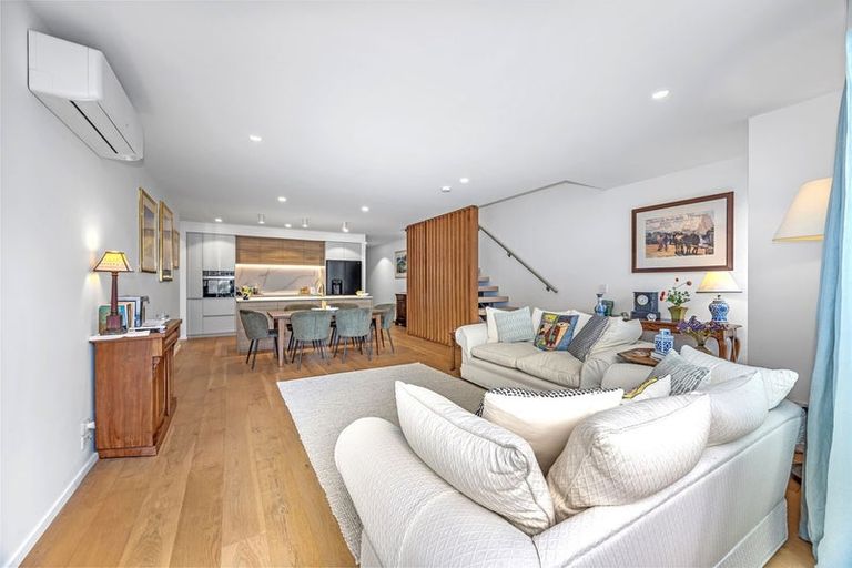 Photo of property in 4/20 Darvel Street, Riccarton, Christchurch, 8011