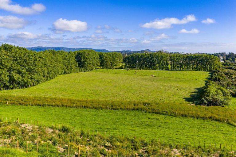 Photo of property in 42 Ocean Sounds Place, Mangawhai, 0975