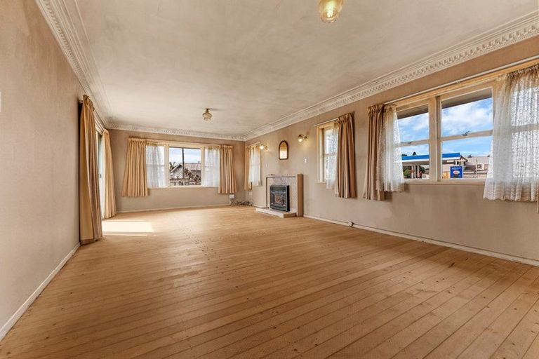 Photo of property in 1/10 Grove Road, Papakura, 2110