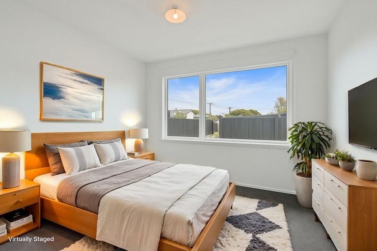 Photo of property in 2/98 Mathesons Road, Phillipstown, Christchurch, 8011