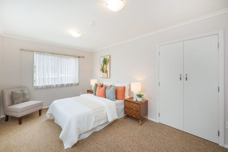 Photo of property in 221b Victoria Avenue, Hokowhitu, Palmerston North, 4410
