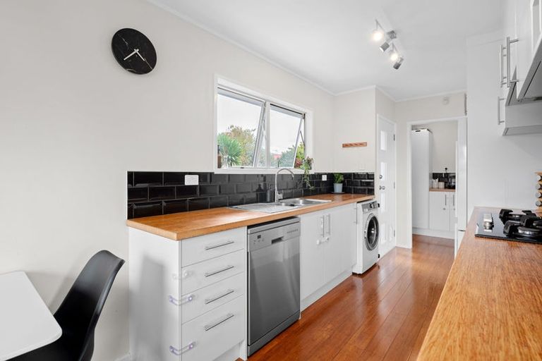 Photo of property in 8 Mckinley Place, Nawton, Hamilton, 3200