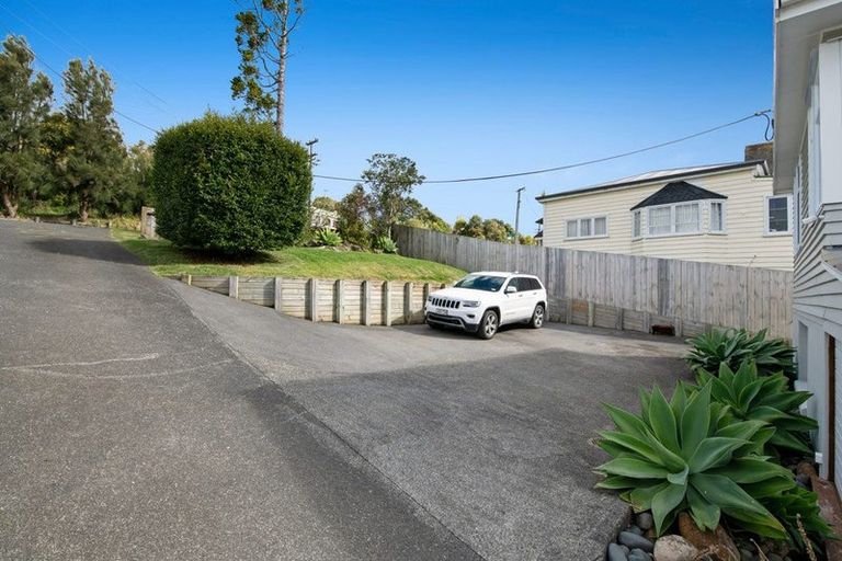 Photo of property in 6 Nelson Street, Helensville, 0800