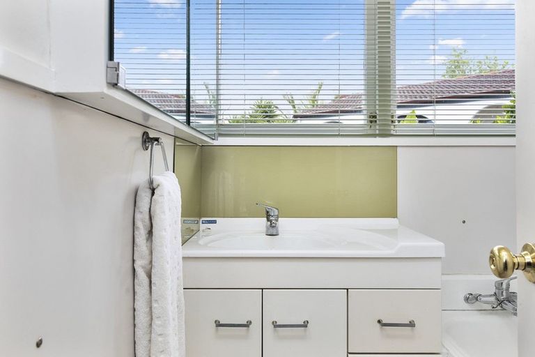 Photo of property in 65 Hinewa Road, Otumoetai, Tauranga, 3110